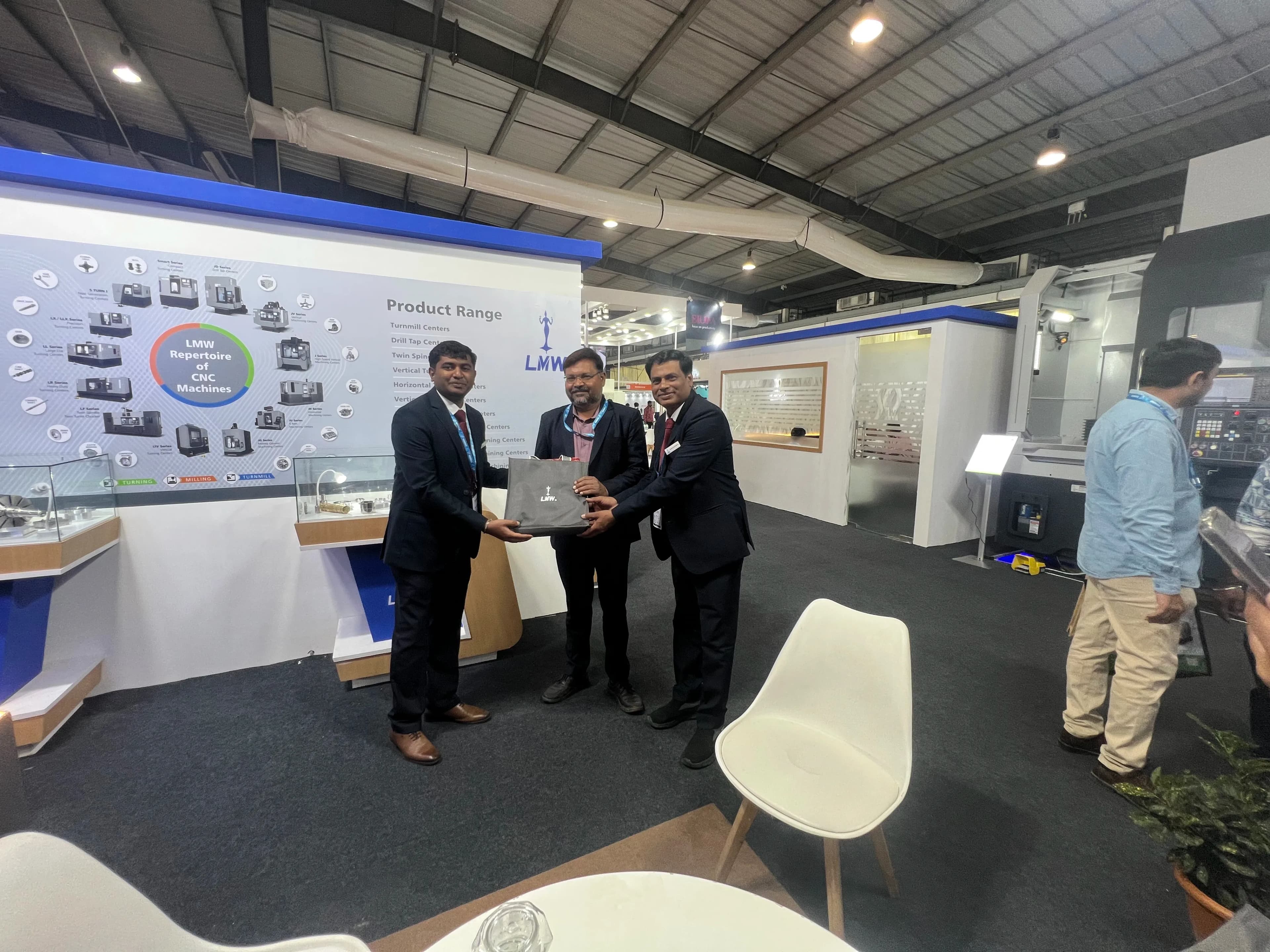 LMW Strengthens CNC Manufacturing Presence with Showcase at ENGIMACH 2025